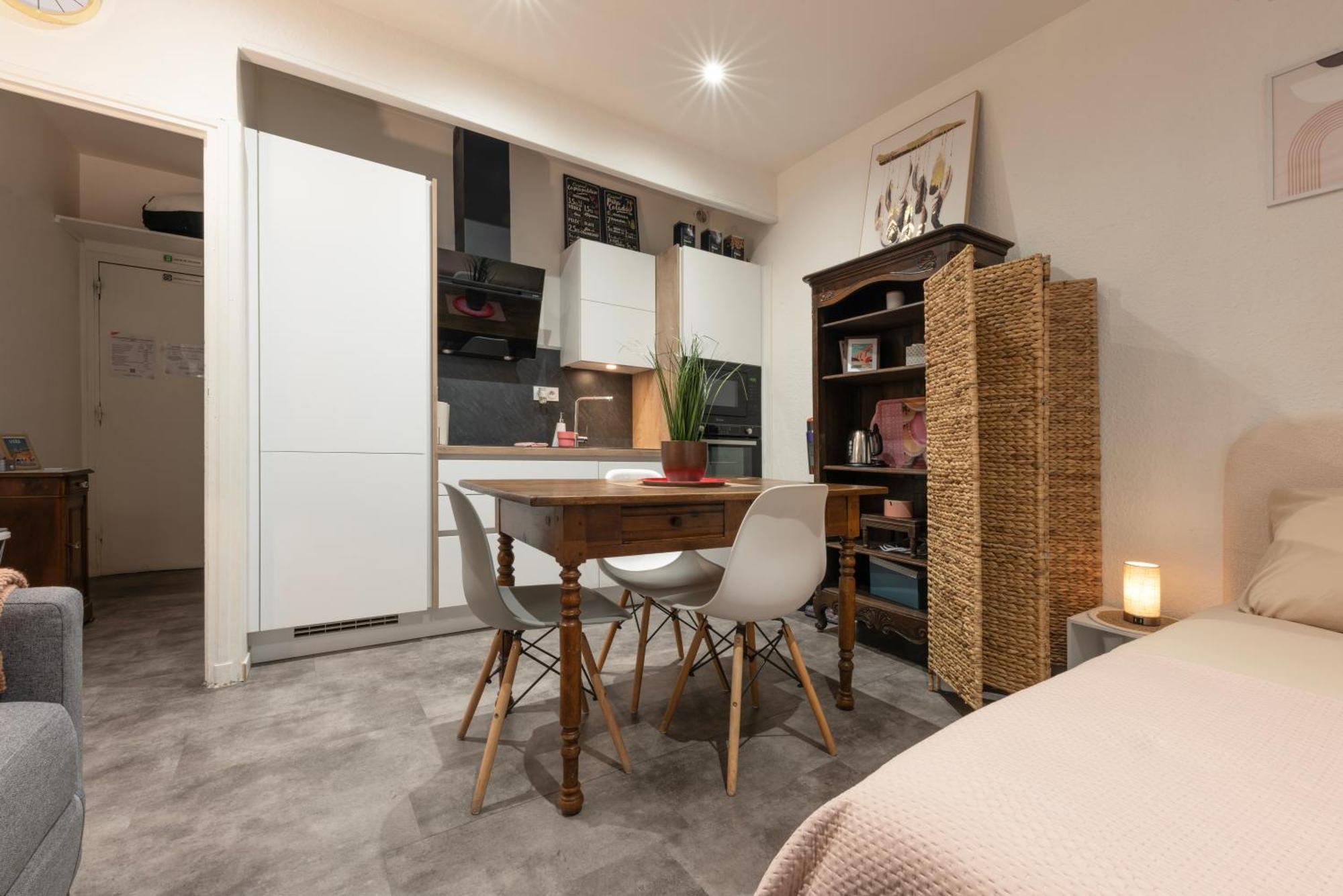 La Casita - Studio Confort Avec Parking Prive - Lit Douillet - Centre Uzes, Pont Du Gard エクステリア 写真