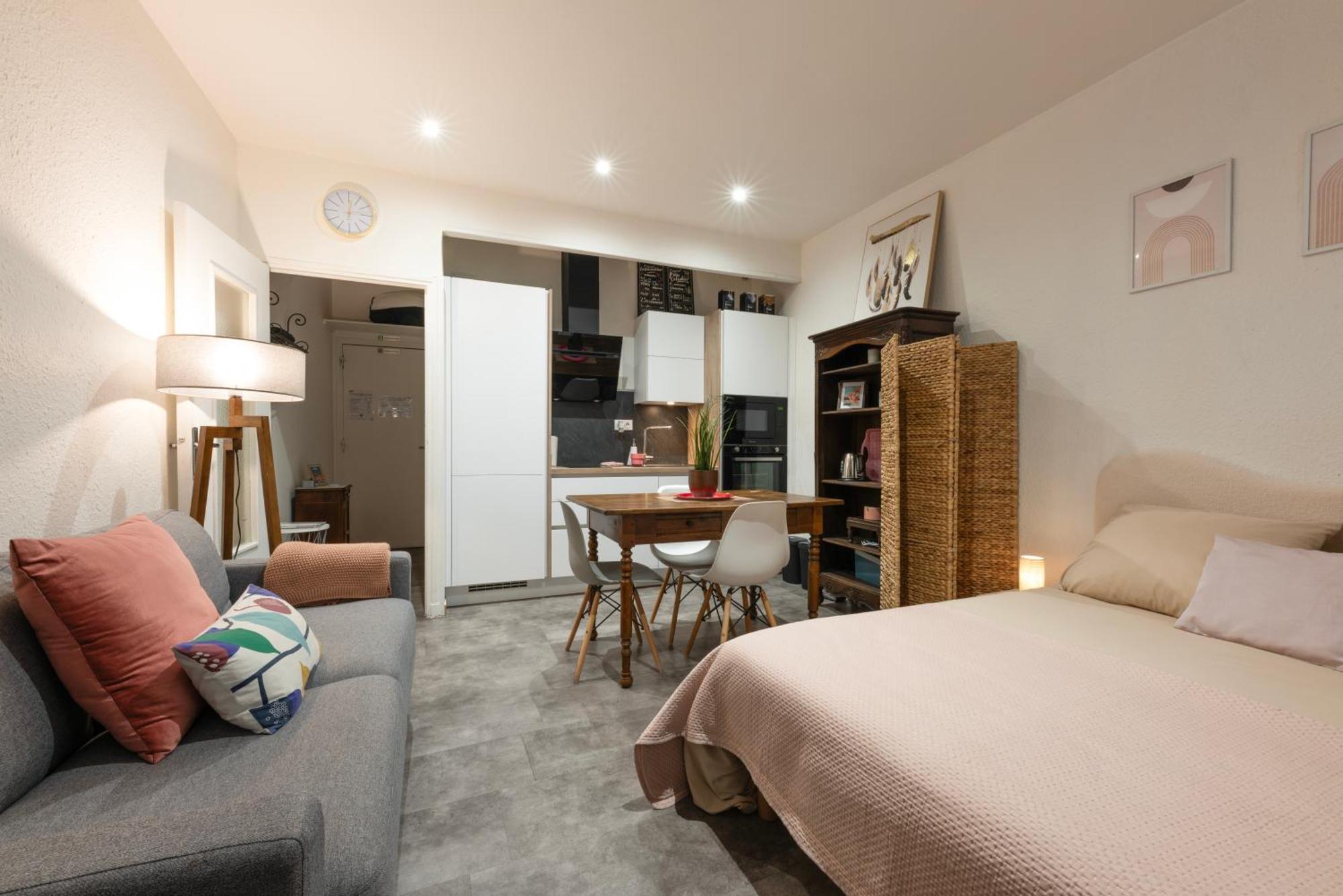 La Casita - Studio Confort Avec Parking Prive - Lit Douillet - Centre Uzes, Pont Du Gard エクステリア 写真